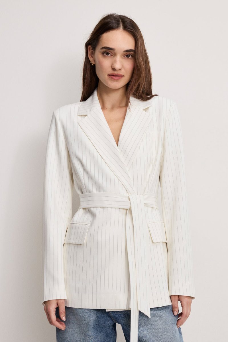 ESSENTIAL SUITING BELTED BLAZER