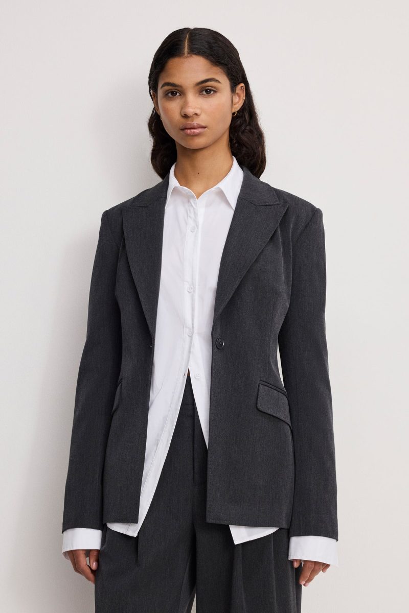 ESSENTIAL SUITING SCULPTED BLAZER