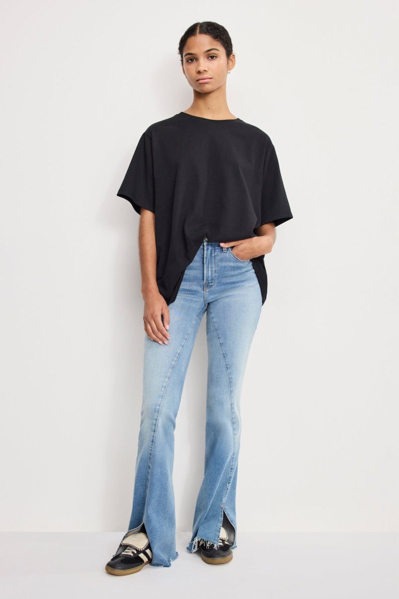 SOFT TECH GOOD LEGS FLARE JEANS