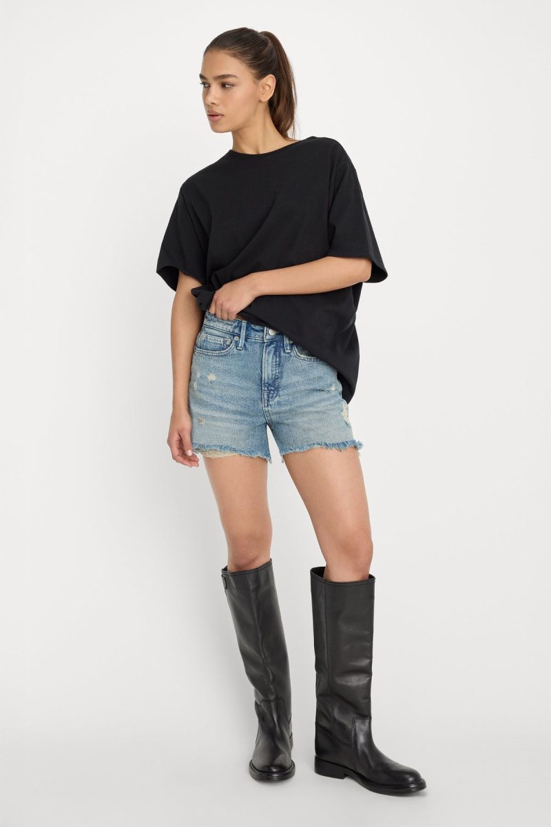 BOMBSHELL SHORT