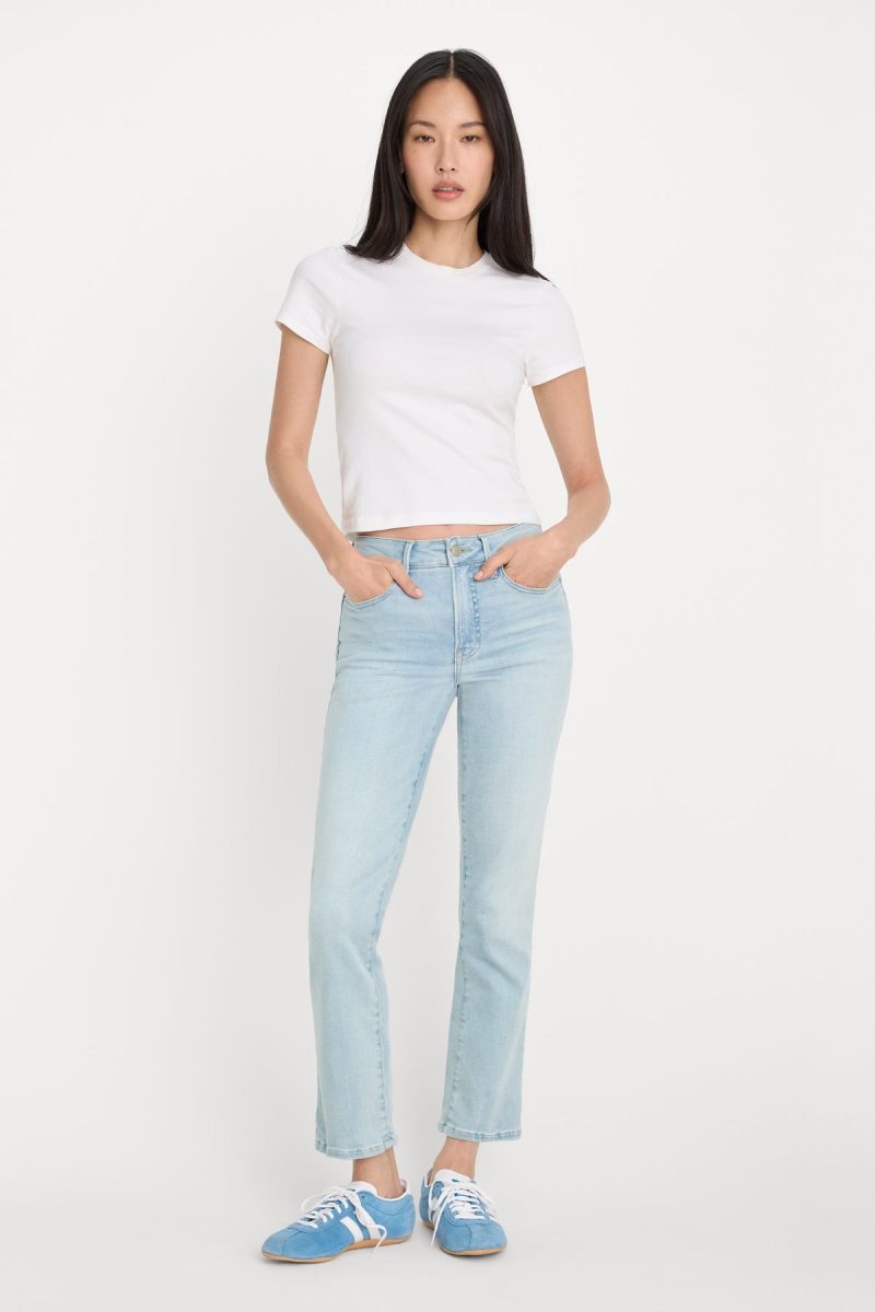 SOFT TECH GOOD LEGS STRAIGHT JEANS