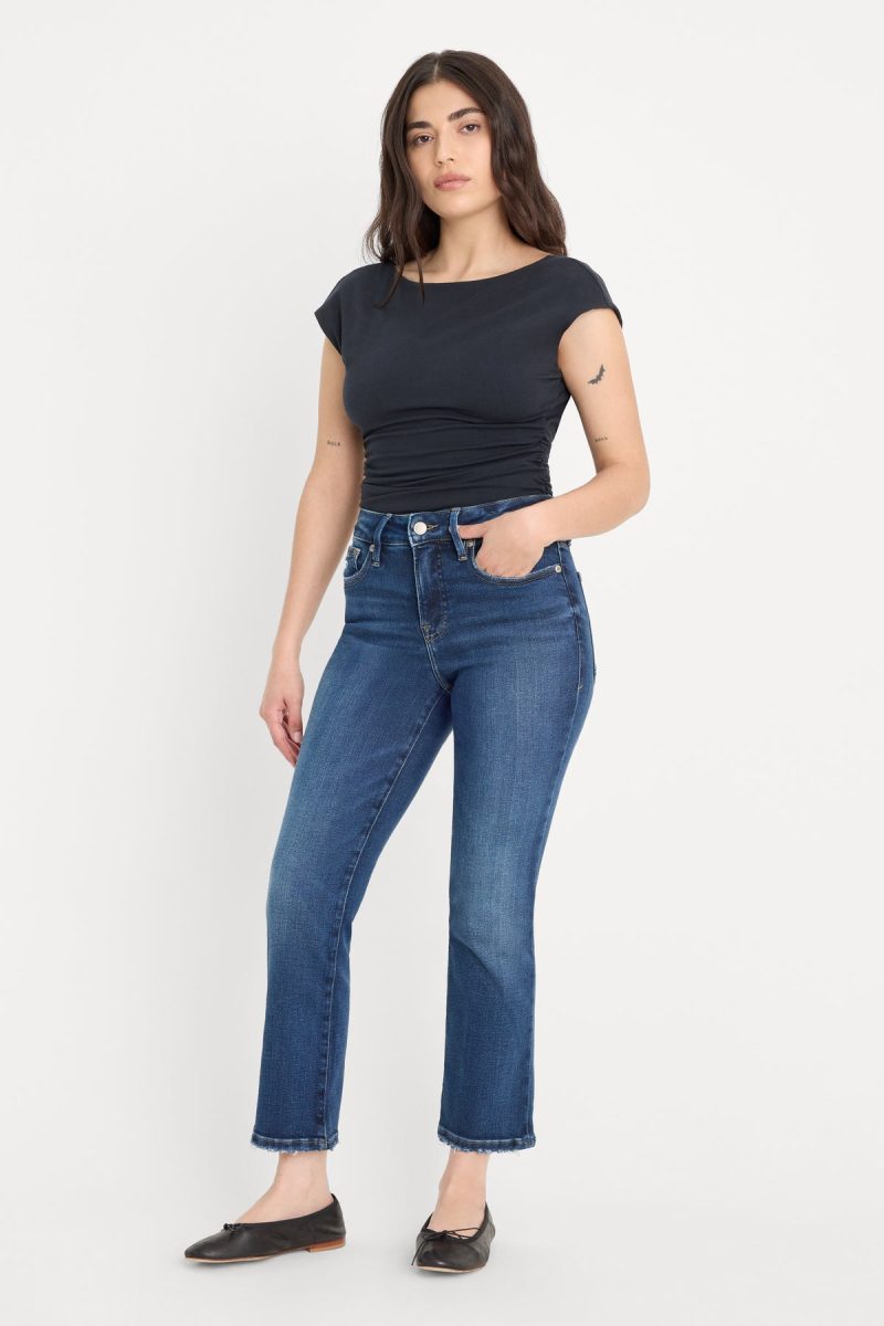 SOFT TECH GOOD PETITE STRAIGHT JEANS