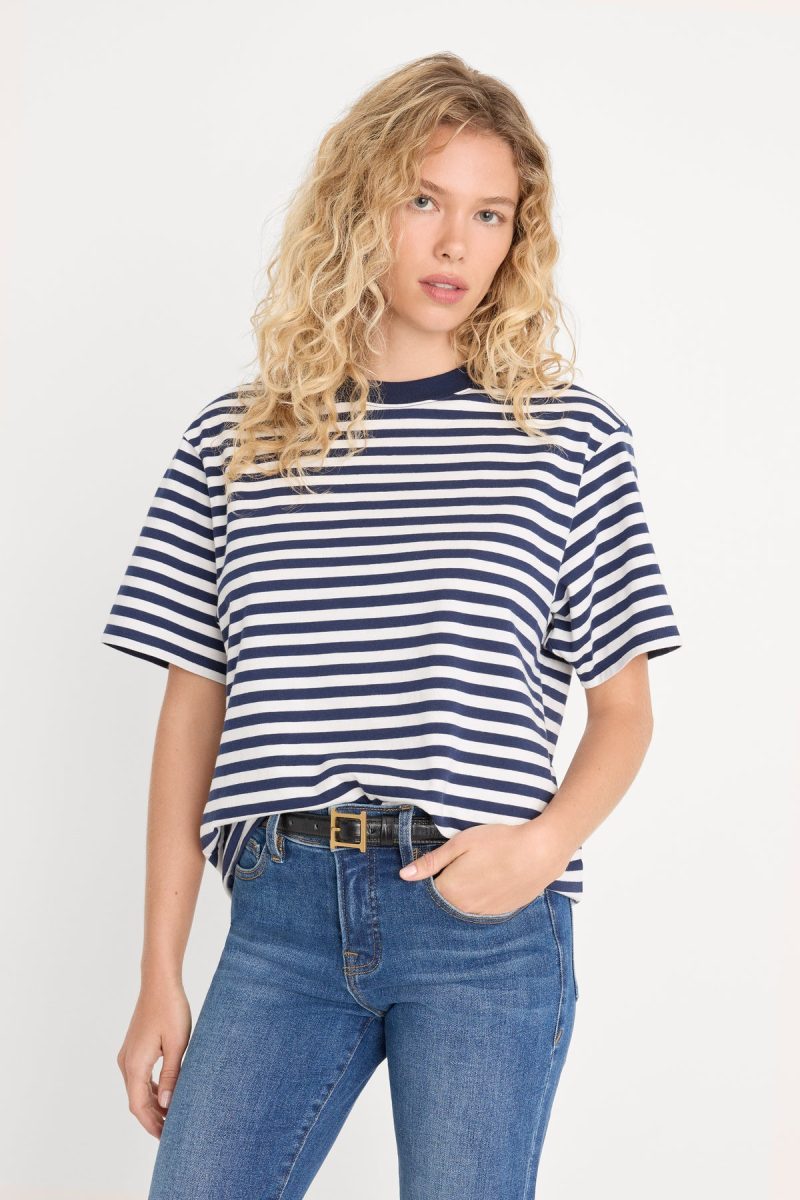 THE OVERSIZED TEE
