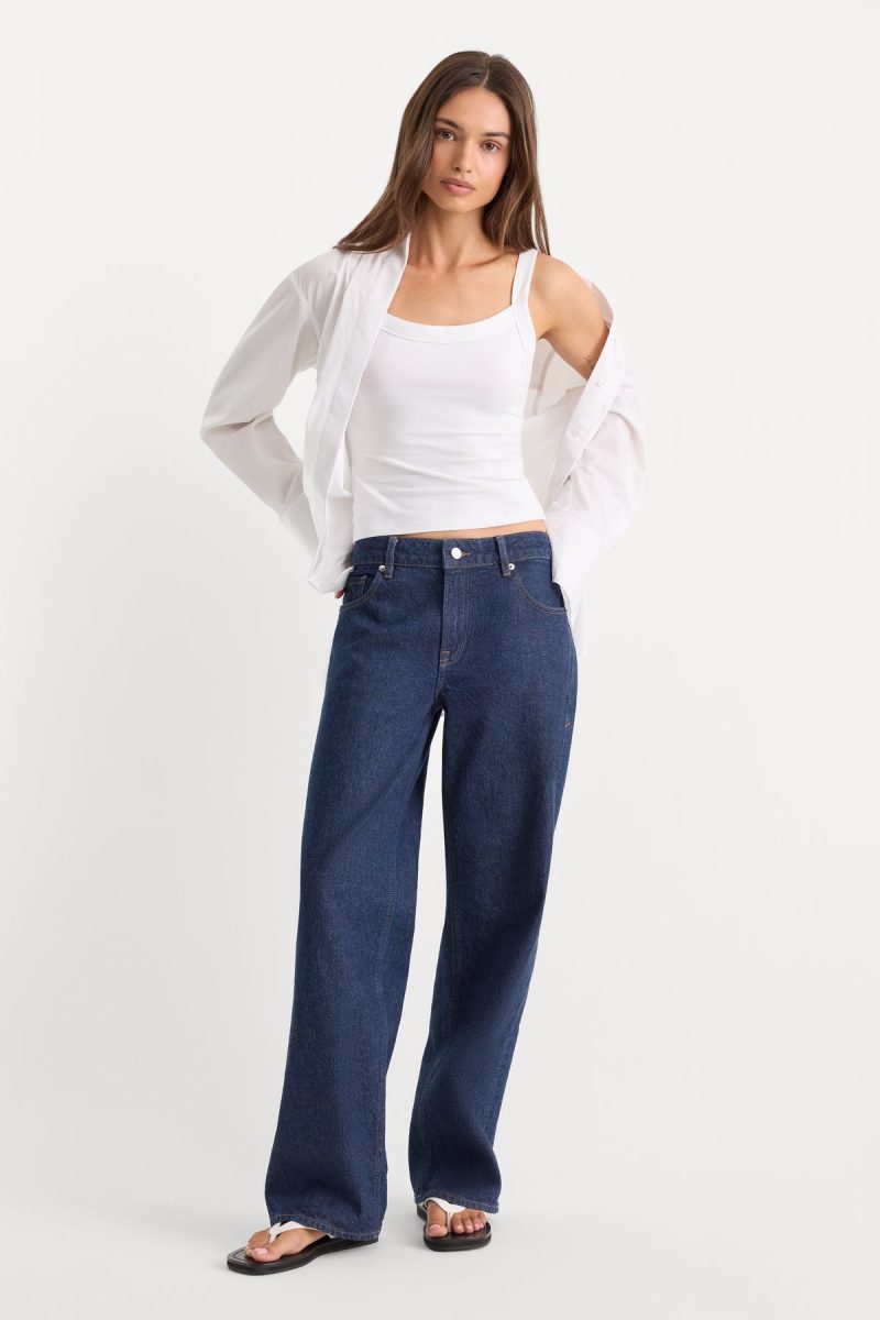 LOW RELAXED STRAIGHT JEANS