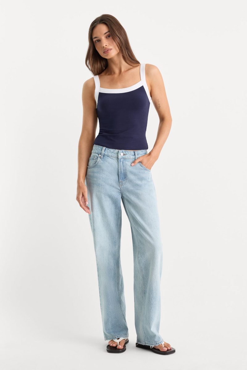 LOW RELAXED STRAIGHT JEANS