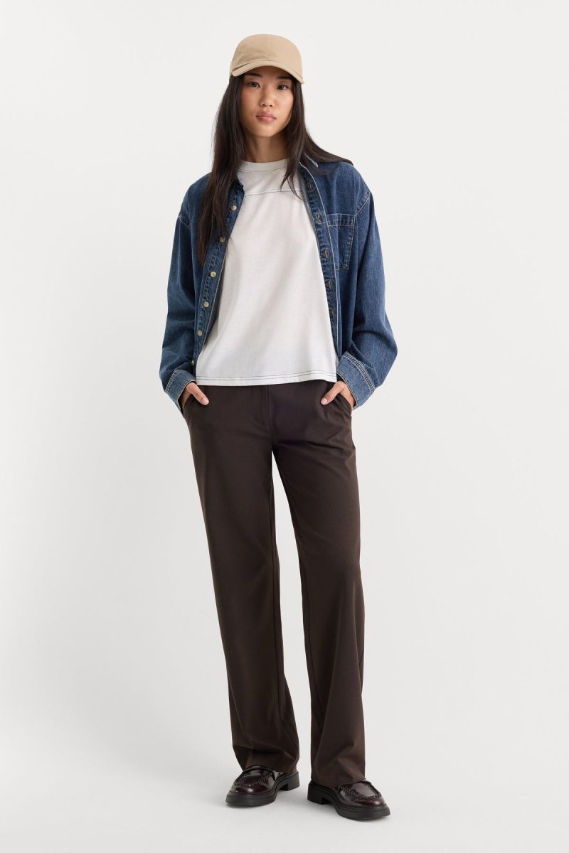 THE LOW RISE STRAIGHT LEG TROUSER