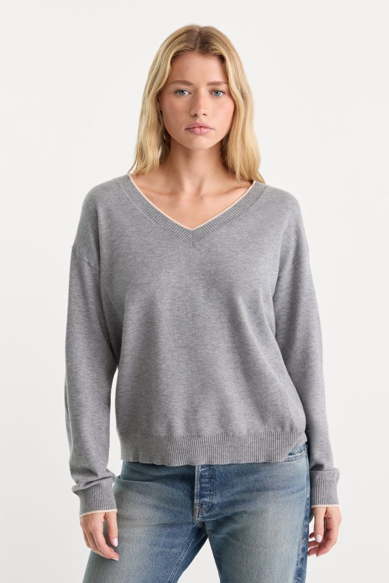 THE COZY V NECK SWEATER