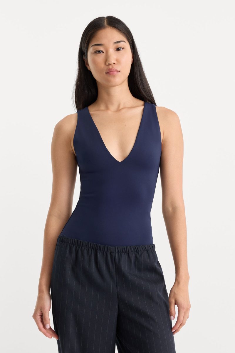 THE SCULPTING DEEP V BODYSUIT