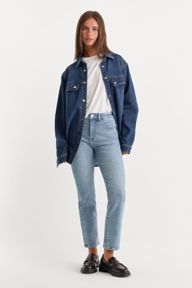 GOOD LEGS STRAIGHT JEANS