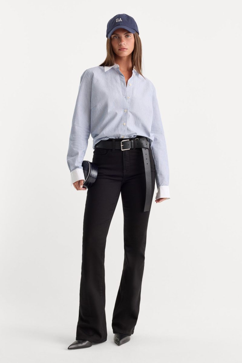 NEVER FADE GOOD CLASSIC SLIM BOOTCUT JEANS