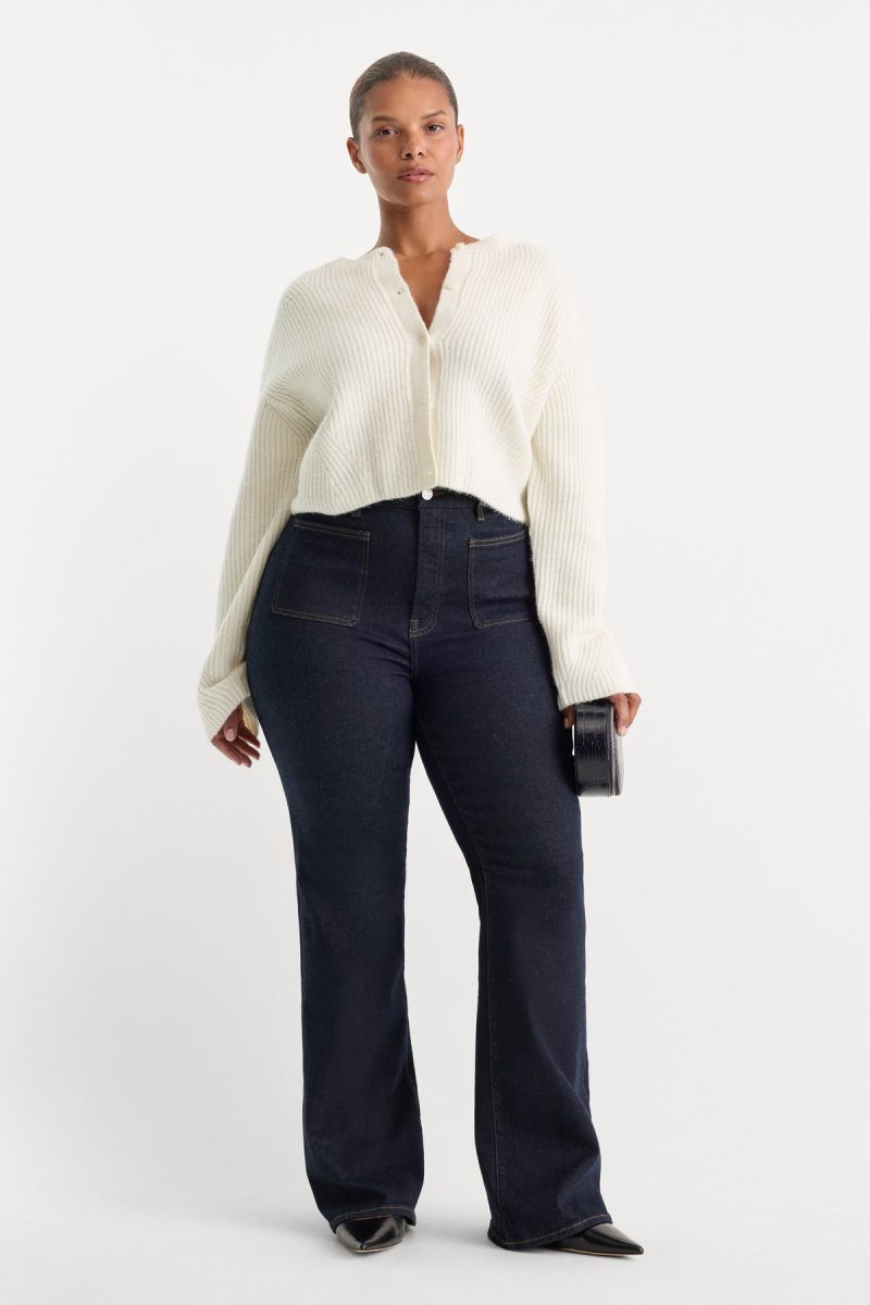 ALWAYS FITS PATCH POCKET GOOD CLASSIC BOOTCUT JEANS